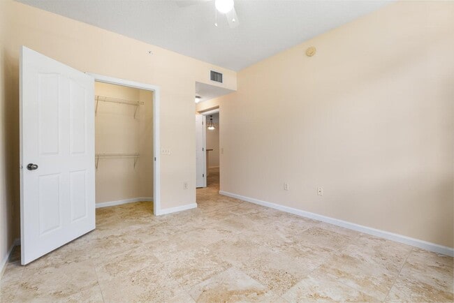 Building Photo - 9901 Baywinds Blvd