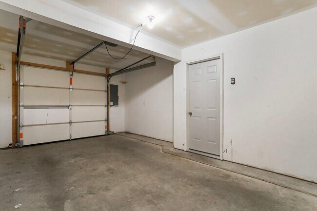 Building Photo - 229 Whitley