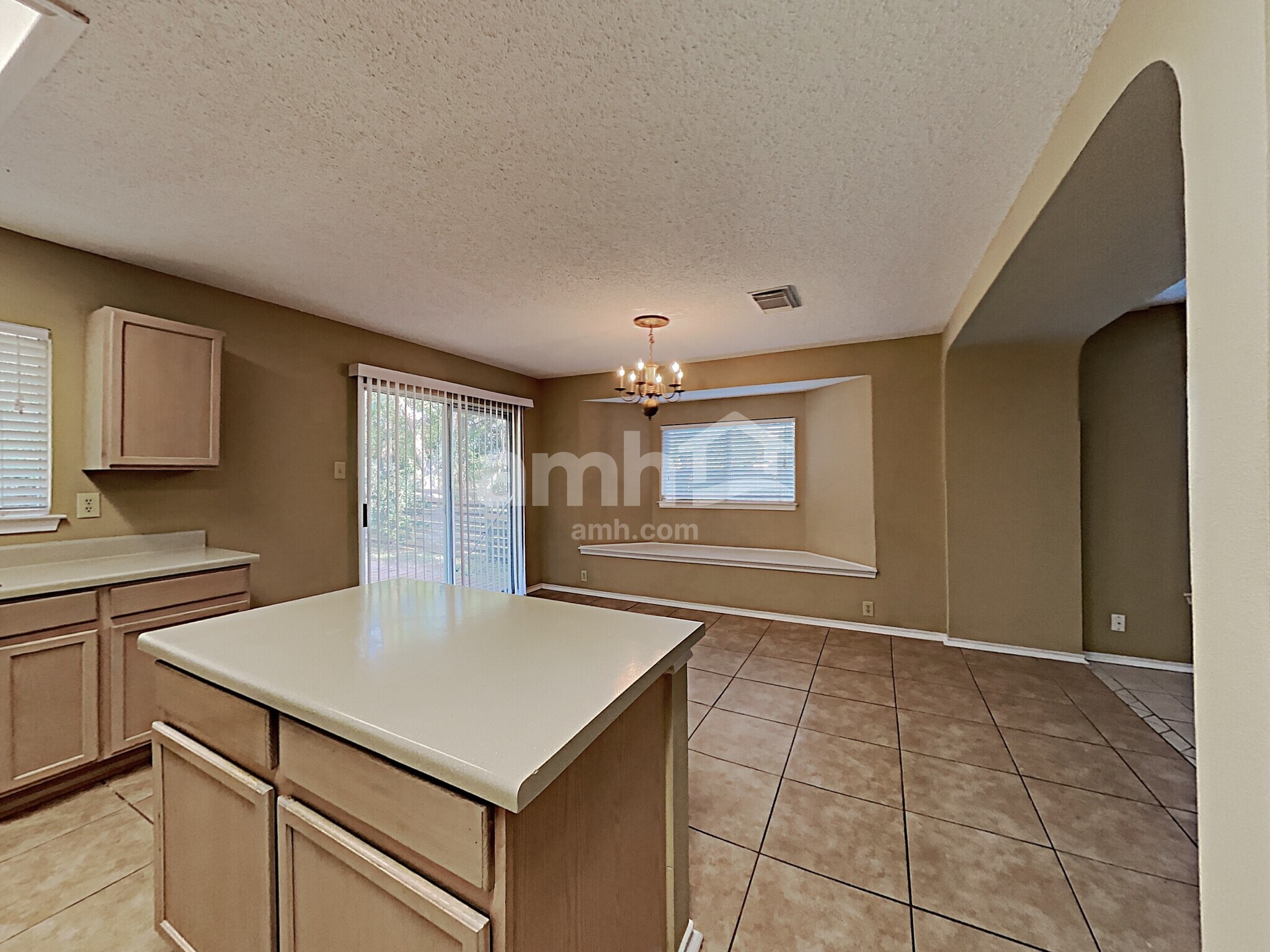 Building Photo - 10542 Westfield Pl