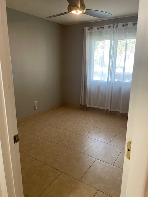 Building Photo - 313 E El Camino Dr