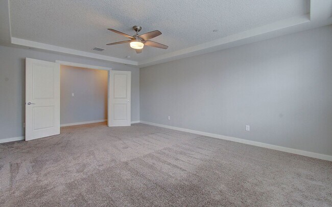 Building Photo - STUNNING CAMAS NORTH HILLS 4 BR, 3.5 BATH ...