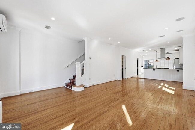 Building Photo - 5149 MacArthur Blvd NW