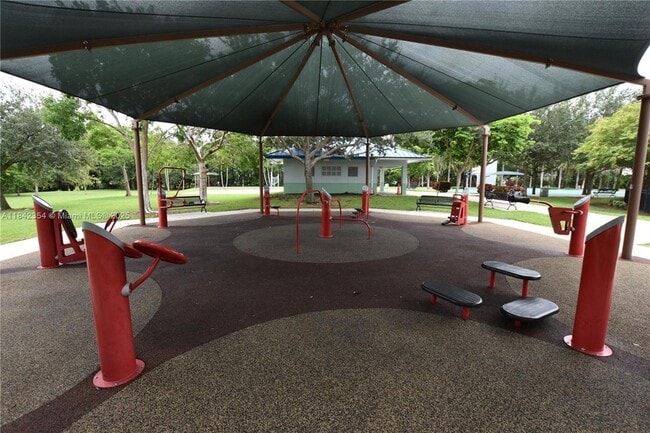 Building Photo - 3800 Oaks Clubhouse Dr