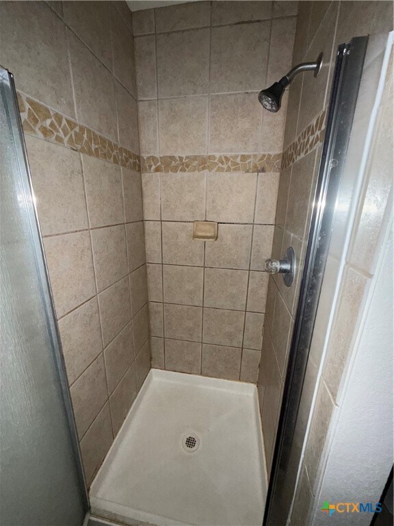 Building Photo - 1402 Chips Dr