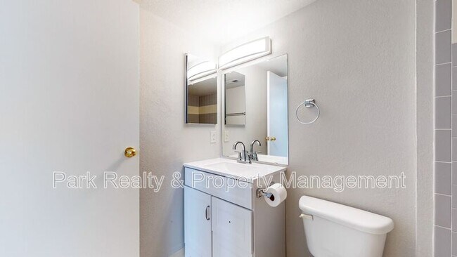 Building Photo - 4760 S Wadsworth Blvd