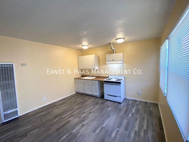 Building Photo - 13812 S Avalon Blvd