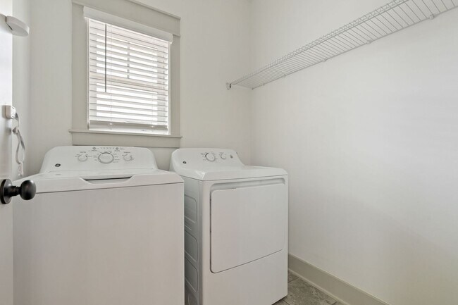 Building Photo - Wonderfully located 3/2 house in Trussville!!!