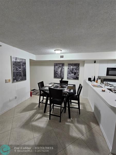 Building Photo - 2600 S University Dr
