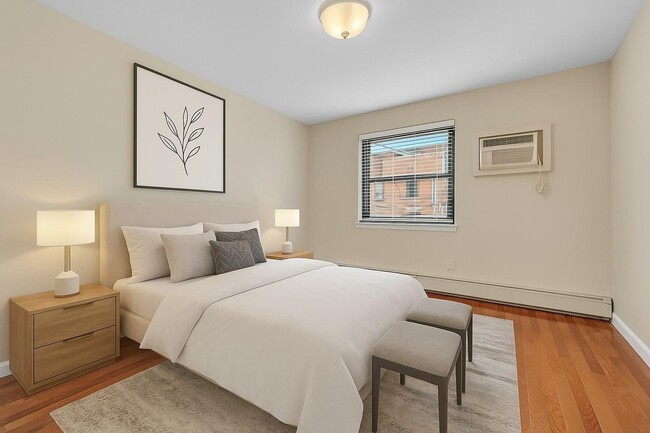 Building Photo - 179 Newark Ave