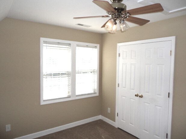 Building Photo - 7904 Willow Croft Dr