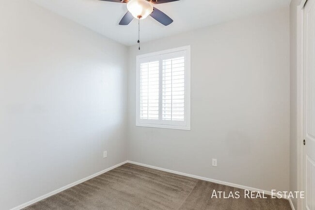 Building Photo - 18326 W Via Del Sol