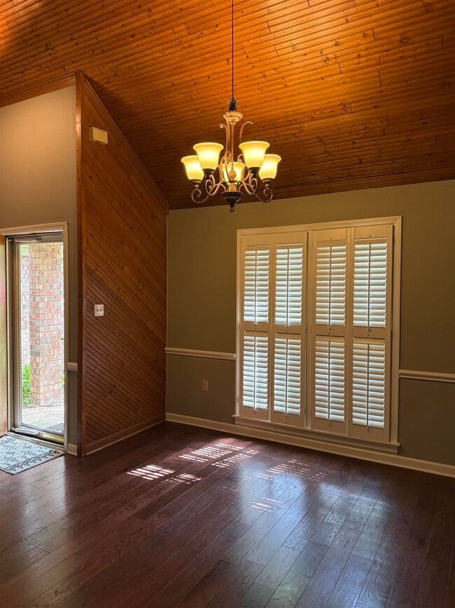 Building Photo - 2805 Morning Woods Dr