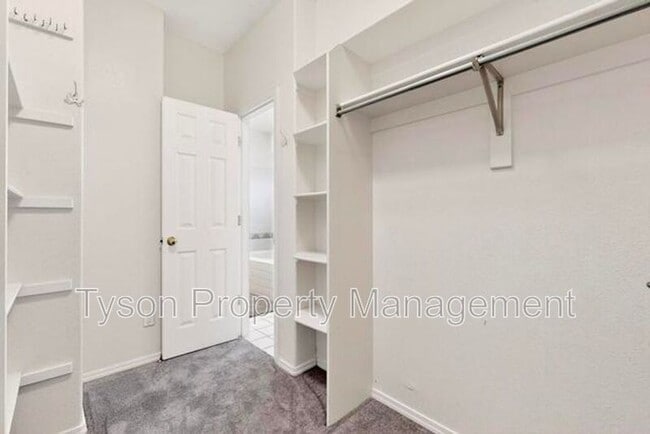 Building Photo - 10139 Arroyo Crest Dr NW