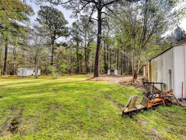 Building Photo - 3 bedroom 1 bath home for rent in New Bern