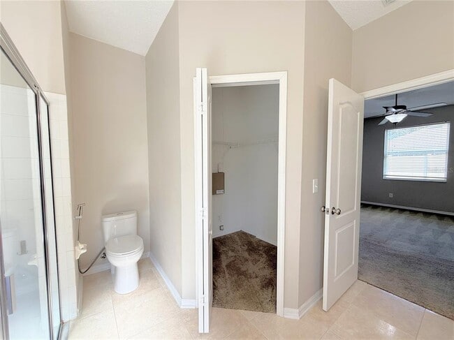 Building Photo - 10301 Goldenbrook Way