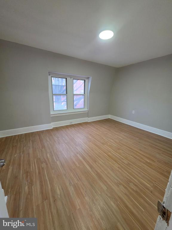 Building Photo - 202 S 6th St