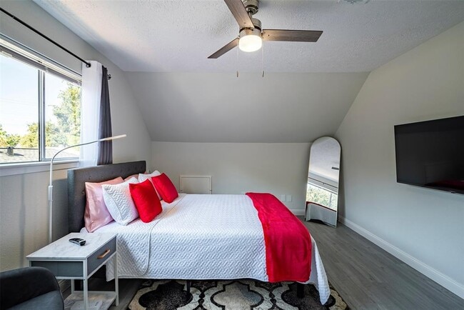 Building Photo - 11530 Green Glade Dr