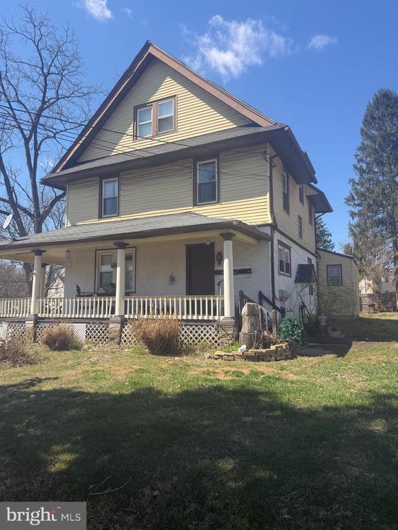 Building Photo - 48 N Sproul Rd