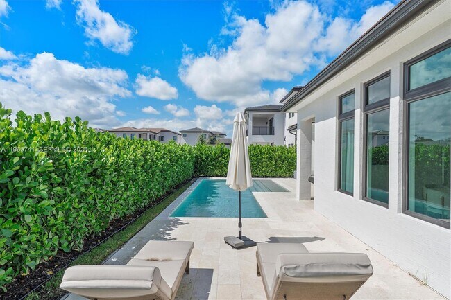 Building Photo - 3502 Ashwood Cir