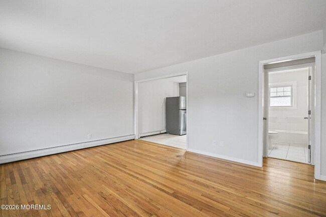 Building Photo - 1122 Pine Bluff Ave