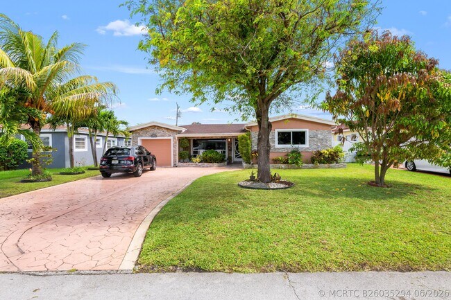 Building Photo - 7649 Kismet St