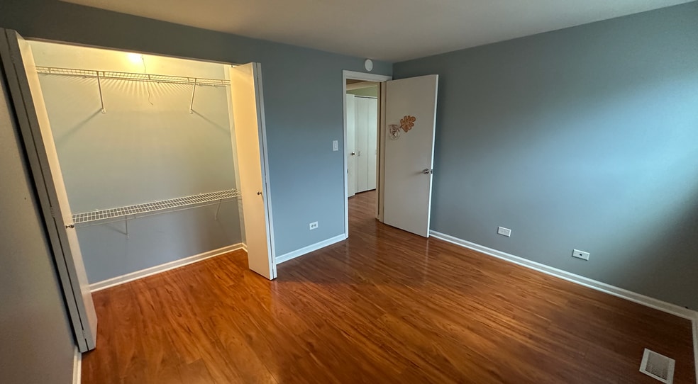 Building Photo - 1945 Hancock Dr