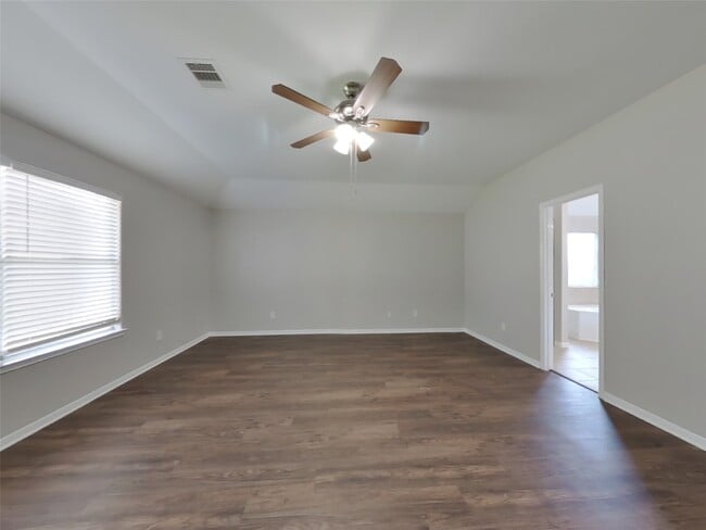 Building Photo - 3126 Lake Breeze Ln