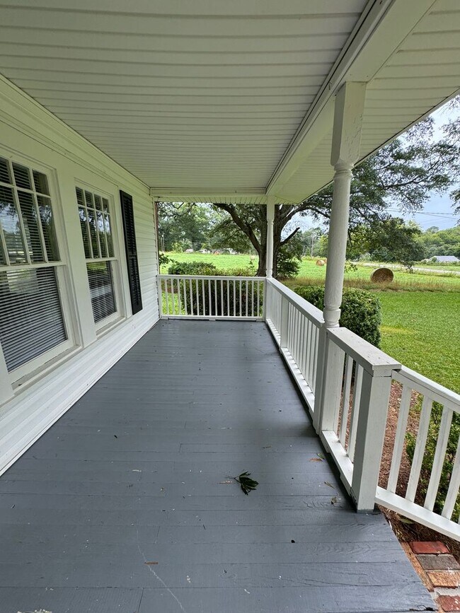 Building Photo - Large 3/1 House near Shannon $1,395