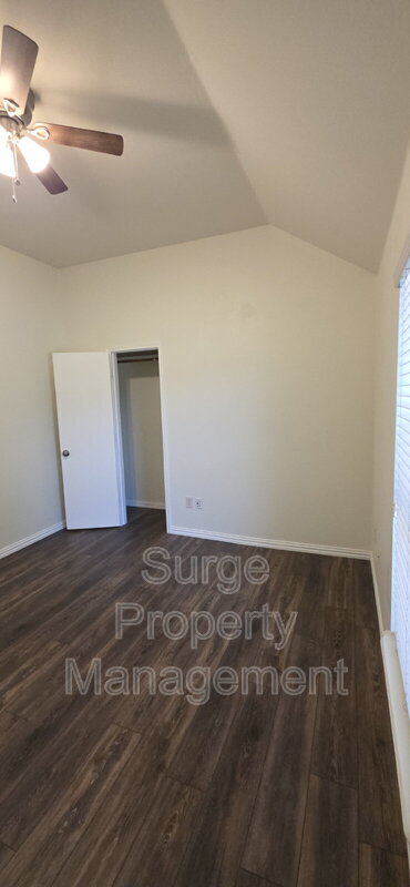 Building Photo - 629 Dorchester Dr