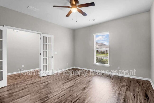 Building Photo - 158 Hayworth Rd