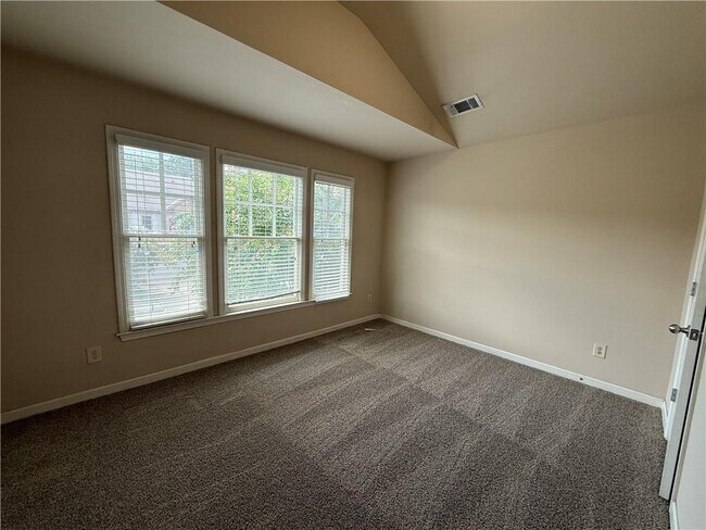 Building Photo - 1045 Township Cir