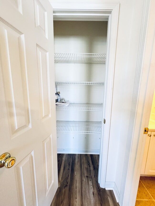 Building Photo - 5096 Capulet Cir