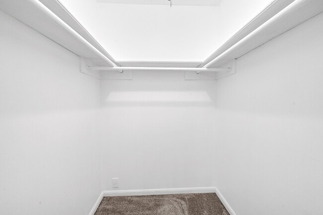 Building Photo - 10026 Kirkglen Dr