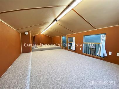 Building Photo - 290 Aspen Dr