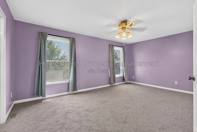 Building Photo - 6910 Emmons Dr
