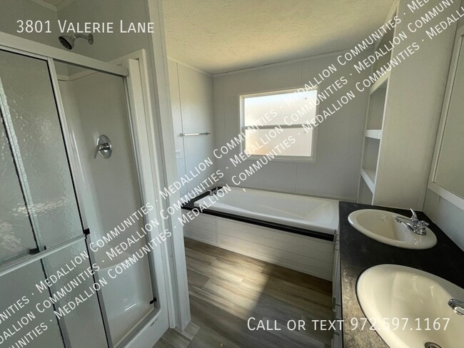Building Photo - 3801 Valerie Ln