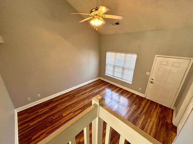 Building Photo - 7686 Petrea Ln