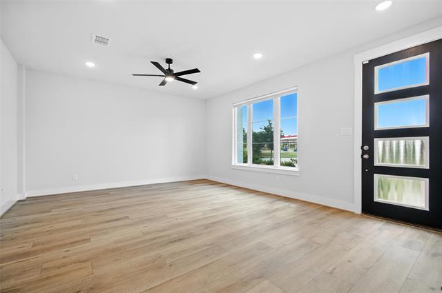 Building Photo - 7565 Reis Ln