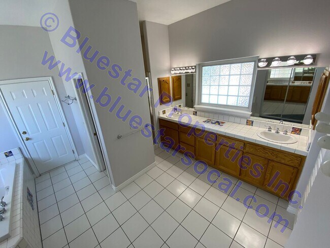 Building Photo - 12800 Santa Anita Trail