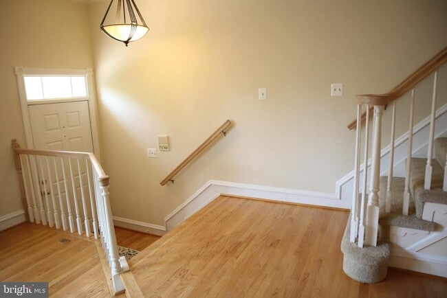 Building Photo - 9708 Whitley Park Pl