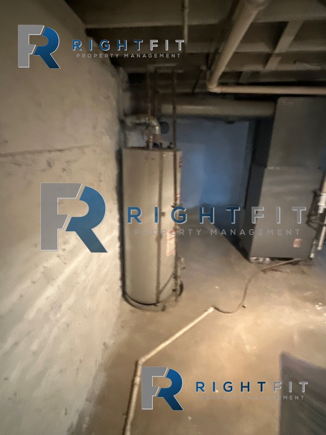 Building Photo - Freshly Renovated Home in Miamisburg