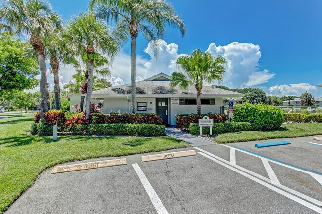 Building Photo - 601 Sabal Ridge Cir