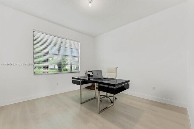 Building Photo - 3520 Haldin Pl