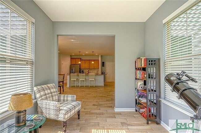 Building Photo - Spacious Home on a Corner Lot in Heritage New Riverside!