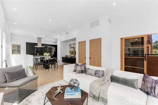Building Photo - 1035 1/2 North Vista Street, West Hollywood, CA 90046 - 2 BR 3 BA house