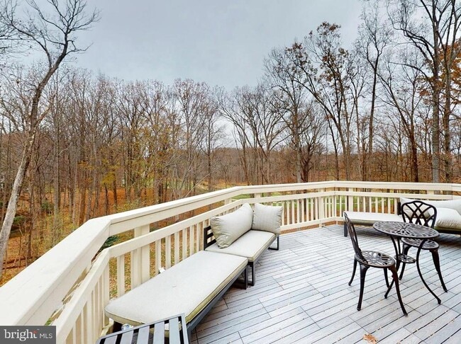 Building Photo - 9629 Eagle Ridge Dr