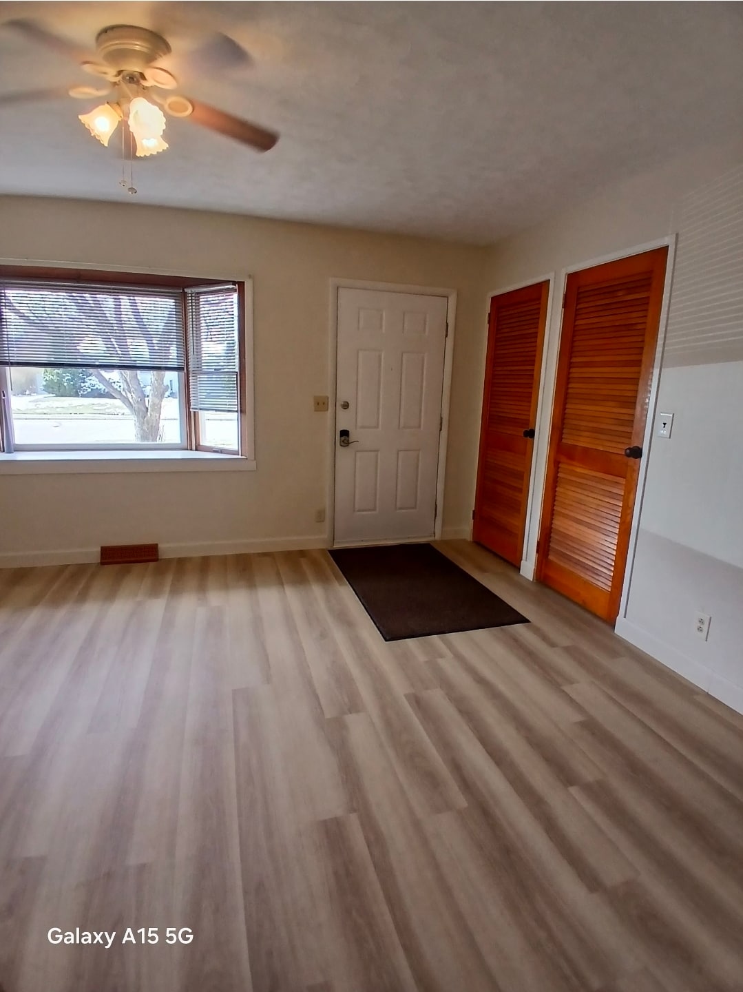 Building Photo - 304 Marshall St