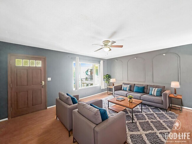 Building Photo - Beautiful 2B 1BA Condo w/ Reserved Parking and Wall AC!