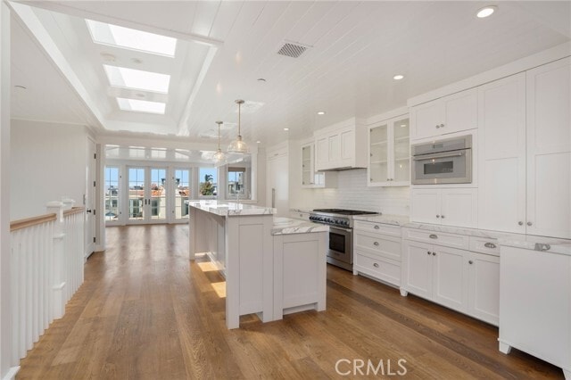 Building Photo - 328 28th St