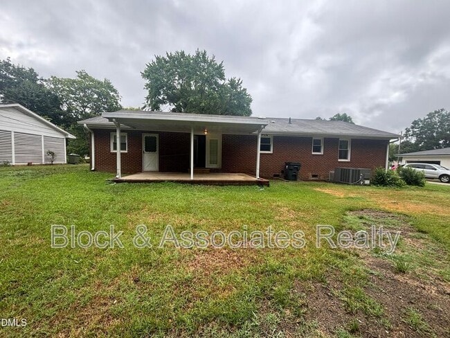 Building Photo - 3609 Melrose Dr